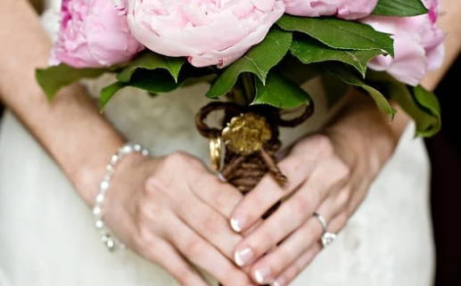 2031年农历二月初一是结婚好日子吗 今日办婚礼好吗