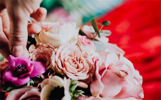 2025年农历十月廿二领证好不好 今日领证结婚好不好