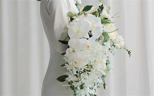 2025年农历九月初四是领证好日子吗 领证结婚吉利吗 2025年农历九月初四是领证好日子吗 领证结婚吉利吗